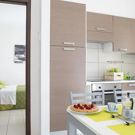 Green Apartmanhotel 2*