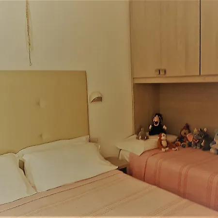 Venus Hotell 3*