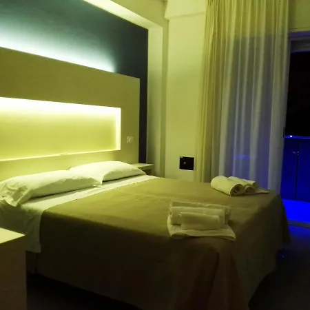 Hotel Desire'