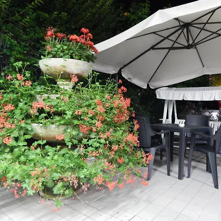 Vera Hotel