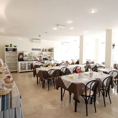 Hotel Tosi 2*