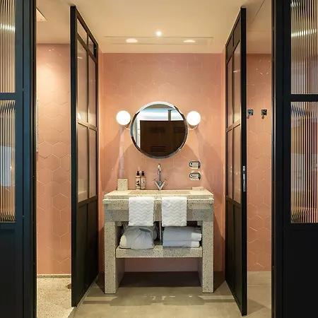 Hotel The Box - Adults Only