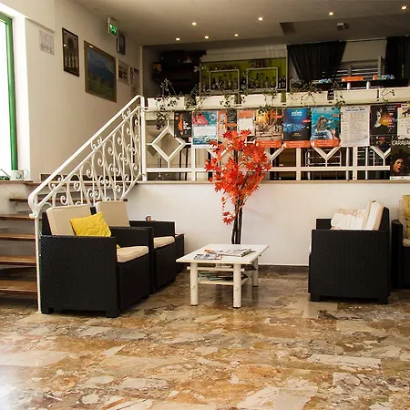 Viscount Hotel 2*