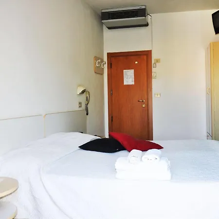 Ibiza 2* Fogliano Marina