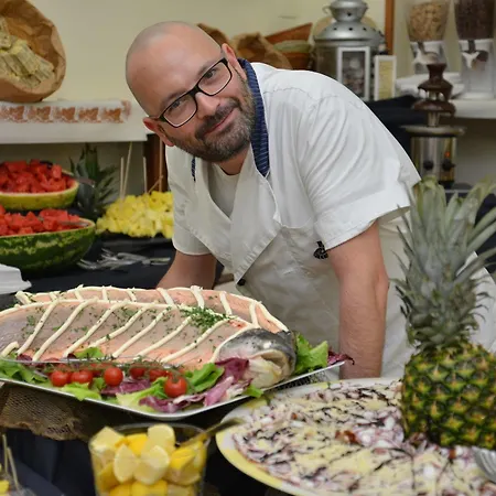 Hotel Etna - Nuova Gestione Romagnola & Parcheggio Riccione