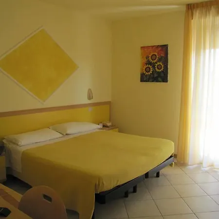 Etna - Nuova Gestione Romagnola & Parcheggio 3*