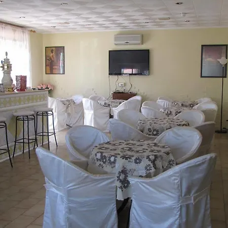 Hotel Etna - Nuova Gestione Romagnola & Parcheggio