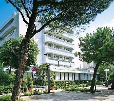 Zanarini Hotel