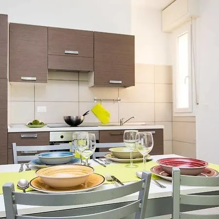 Green Apartmanhotel 2*