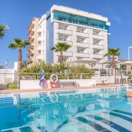 Hotel Commodore 3*