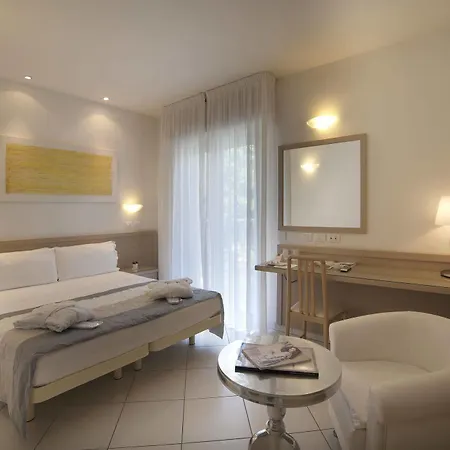 Gala Hotel 3*