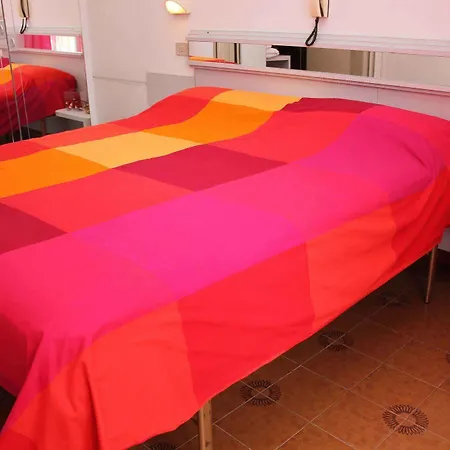 Hotel Santa Cecilia *