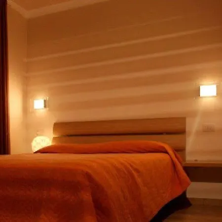 Ilario Aparthotel 2*