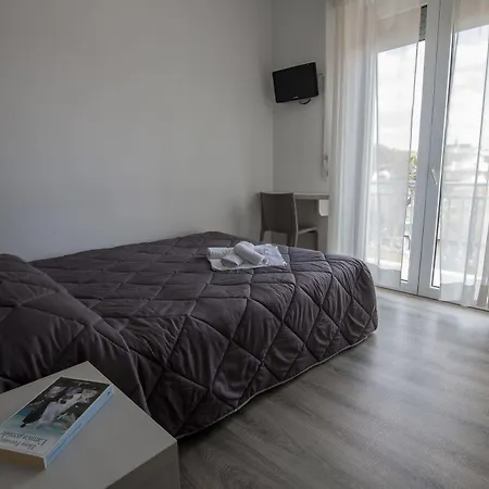 Zanarini Hotel