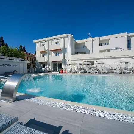 Boat - The Original Hotel 3*