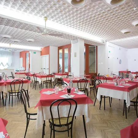 Morri - Nuova Gestione 2* Riccione