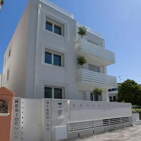 Giardino Aparthotel