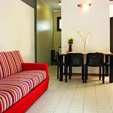 Mimosa Apartment