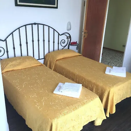 Nizza - Nuova Gestione Hotel 2*