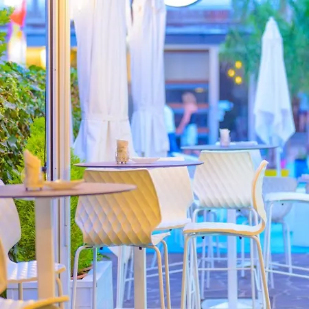 酒店 水晶酒店 4*