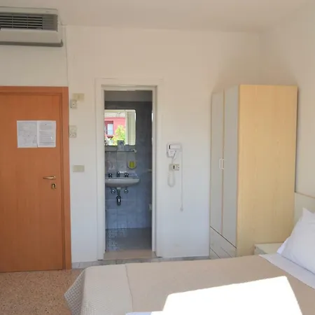 Hotel Ibiza 2*