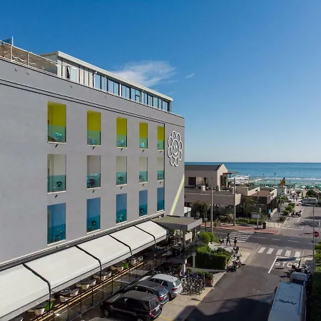 Hotel Adelphi 3*
