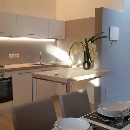 Appartamento/attico/mansarda Apartment *