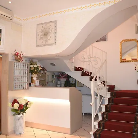 Aurelia 2* Riccione