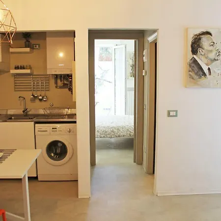 Monica Apartment *