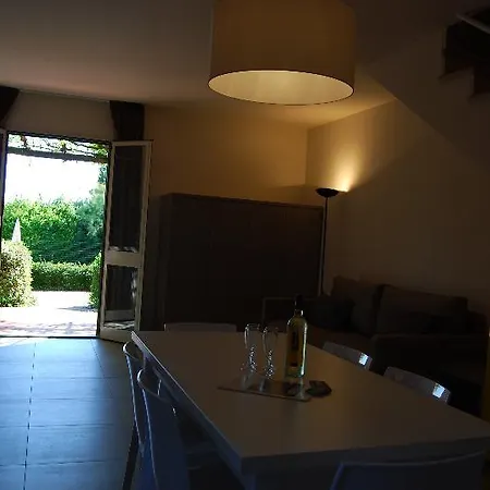 Aparthotel Residenze Al Colle Dei Pini Riccione