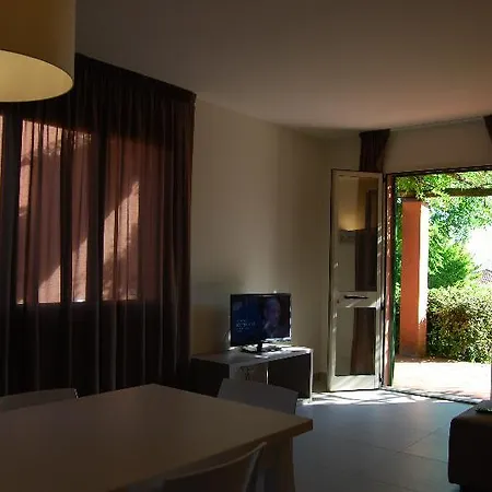 Residenze Al Colle Dei Pini 3*
