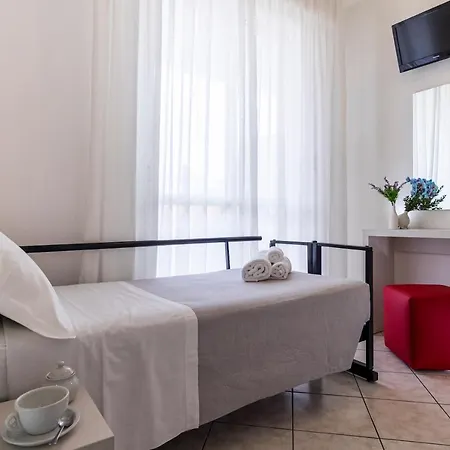 Tre Rose Hotel 3*