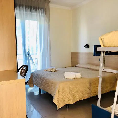Garisenda -b&b&brunch In Centro A Riccione- 3*