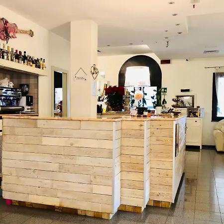 Hotel Garisenda -b&b&brunch In Centro A Riccione- Riccione