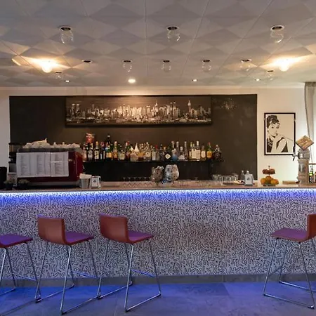 Hotel Etna - Nuova Gestione Romagnola & Parcheggio