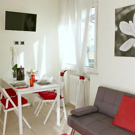 Bilocale Via Montefiore Conca Apartment *