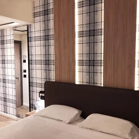 Hotel Ombra *