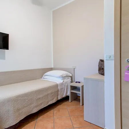 Cimarosa Hotel 2*