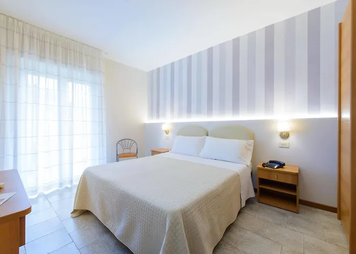 Hotel Falco Riccione foto