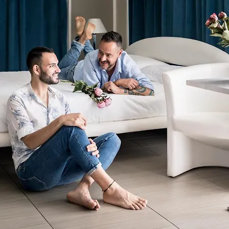 Hotel The One - Designed For Adults - Pet Lovers Riccione