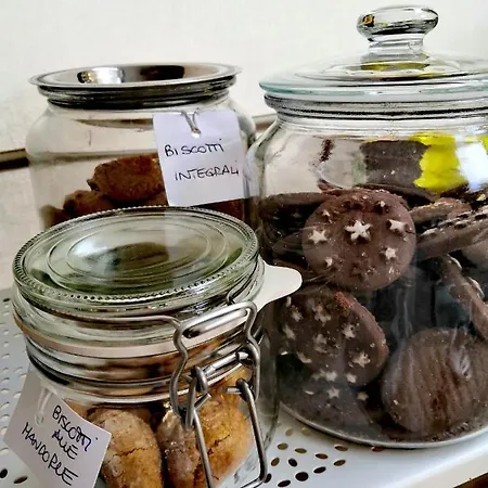 Hotel Iride Suite, Breakfast&brunch - Ideale Per Famiglie E Coppie 2*