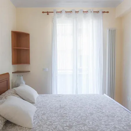 Sirena Apartment *