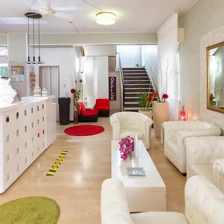 Hotel Condor-new 2024-con Piscina 2*