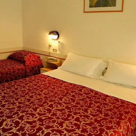 Szálloda Clara 3*
