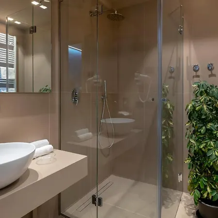 Adlon - Fronte Mare Hotel Riccione