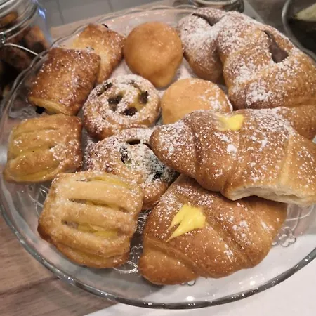 Hotel Iride Suite, Breakfast&brunch - Ideale Per Famiglie E Coppie 2*