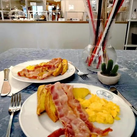 Iride Suite, Breakfast&brunch - Ideale Per Famiglie E Coppie 2* Riccione