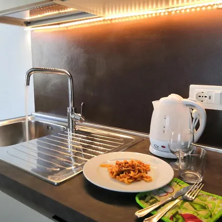 Hotel Iride Suite, Breakfast&brunch - Ideale Per Famiglie E Coppie