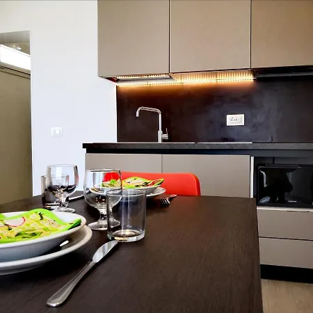 Iride Suite, Breakfast&brunch - Ideale Per Famiglie E Coppie 2*