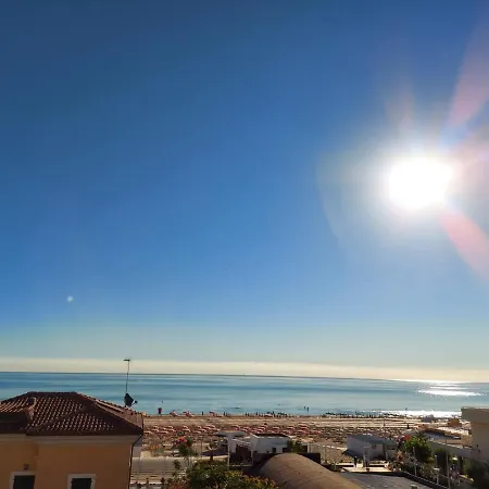 Saturnia Aparthotel 3*